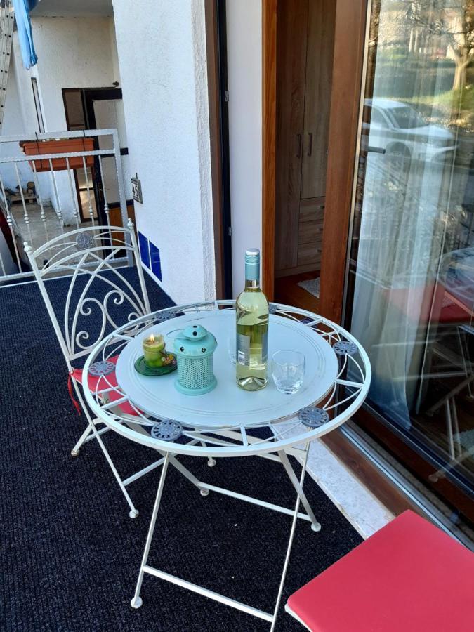 Studio Apartment Meden Pomer Exterior foto