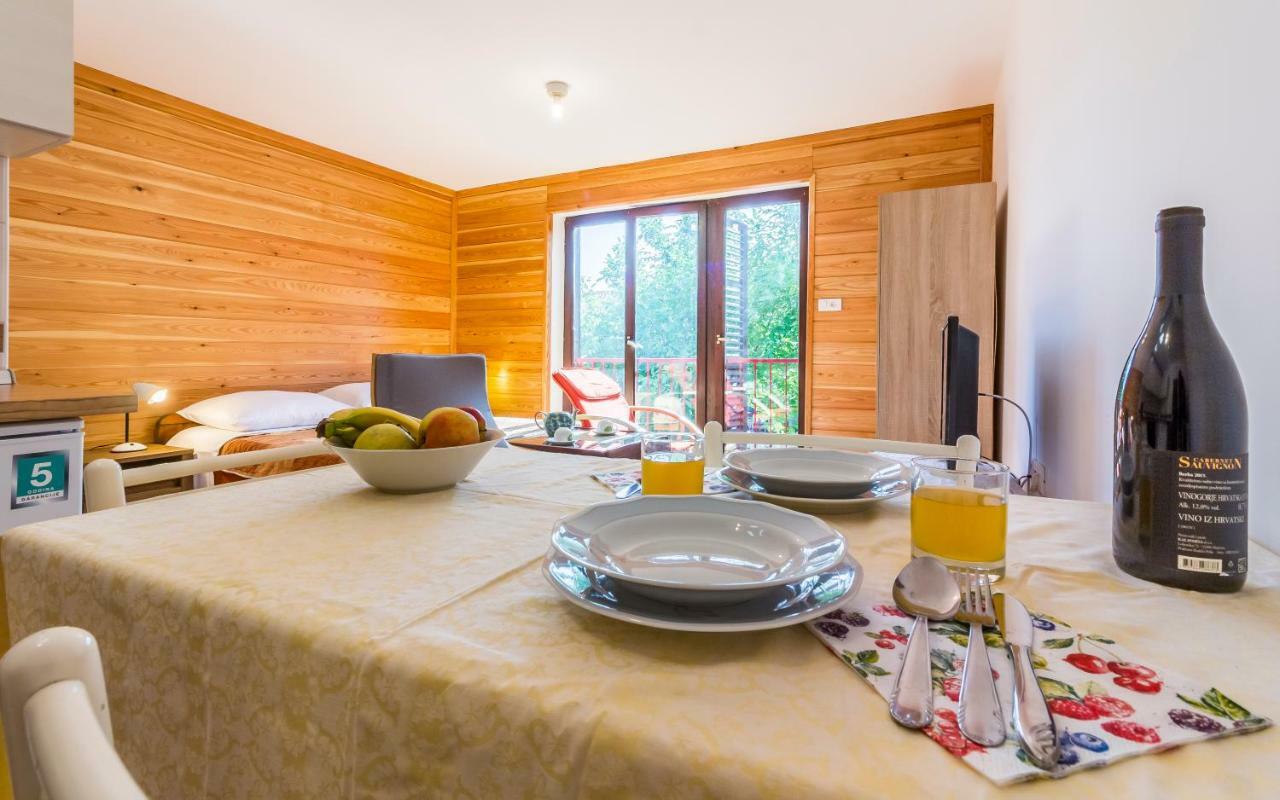 Studio Apartment Meden Pomer Exterior foto
